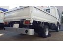 　低床１．３５ｔ平ボディ／積載１３５０ｋｇ／車両総重量３０２５ｋｇ／５速マニュアル／２０００ｃｃガソリンエンジン／ＥＴＣ付き／エアコン／パワステ／パワーウインドウ／仕上げ済み（16枚目）
