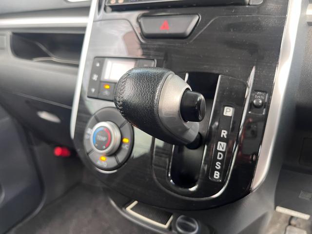 タント カスタムＲＳ　トップエディションＳＡ　禁煙車　ターボ　両側パワスラ　アルパインフリップＭ　カロッツェリアナビ　フルセグＴＶ　ＢＴ音楽　バックカメラ　ＥＴＣ　シートリフター　後席サンシェード　スマアシ　ＬＥＤ　オートライト　純正１５ＡＷ（16枚目）