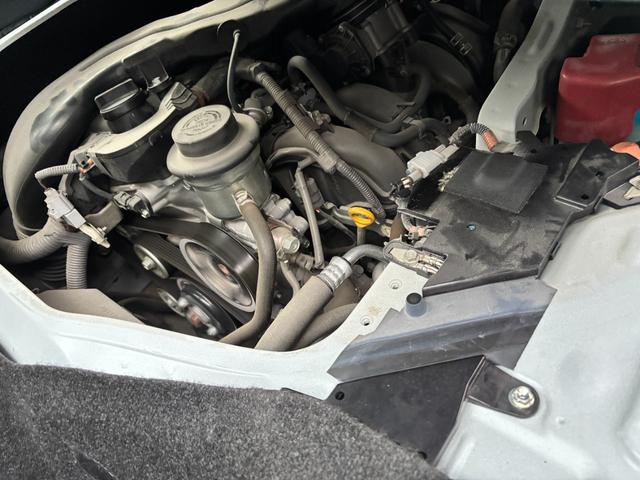 ハイエースバン スーパーGL ダークプライムII 禁煙 モデリスタフルエアロ ESSEX18AW ローダウン オーバーフェンダー リヤスポ シルクブレイズフェンダーミラー 社外LEDテール 革調シートカバー LEDヘッド アルパインナビ フルセグTV(61枚目)