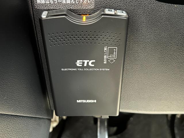 ミラココア ココアプラスＧ　禁煙車　スマートキー　ルーフレール　バックモニター内蔵インナーミラー　ＥＴＣ　ＣＤオーディオ　ＨＩＤ　Ｆフォグ　革巻きＨ　電格ウインカーミラー　アームレスト　シートリフター（35枚目）