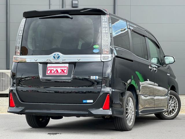 ハイブリッドZS 煌II 禁煙車 両側パワスラ 純正9型ナビ 純正11型フリップダウンM フルセグTV bluetoothオーディオ Rカメラ ETC TVキット TSS LEDヘッド&フォグ リヤサンシェード 純正16AW(3枚目)