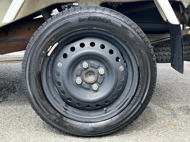 エアコン・パワステスペシャルVS ワンオーナー 禁煙車 4WD 5MT 三方開 カロッツェリアHDDナビ フルセグTV bluetoothオーディオ 荷台大型作業灯 純正荷台マット 社外LEDヘッドライト ヘッドライトレベライザー(40枚目)