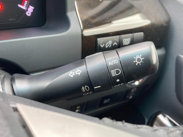 2.4Z ゴールデンアイズ 1オーナー 禁煙 ツインムーンルーフ 純正8型ナビ 両パワ Pバックドア Rカメラ ハーフレザー HID クルコン ウッドコンビH Bluetoothオーディオ フルセグ ETC 後席オートエアコン(21枚目)