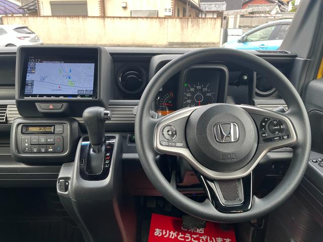 ファン・ターボホンダセンシング 禁煙 ターボ 純正8型プレミアムナビ バックカメラ LEDヘッド ETC LEDフォグ スマートキー ホンダセンシング レーダークルーズ Bluetoothオーディオ フルセグTV アームレスト(9枚目)