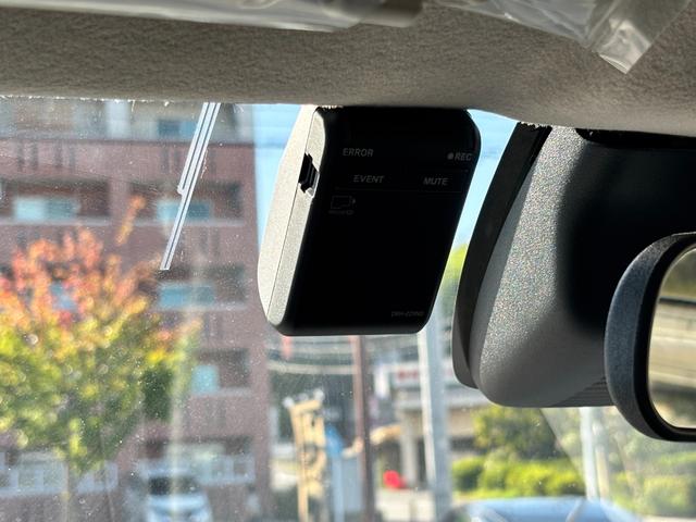 ＷＲ－Ｖ Ｚ＋　ＤＡＭＤリバーブフェイスチェンジキット　ＬＥＤヘッド＆フォグ　ルーフレール　純正９型ナビ　フルセグＴＶ　ＢＴ音楽　バックカメラ　パドルシフト　レーダークルーズ　前後ソナー　前後ドラレコ　純正１７ＡＷ（19枚目）