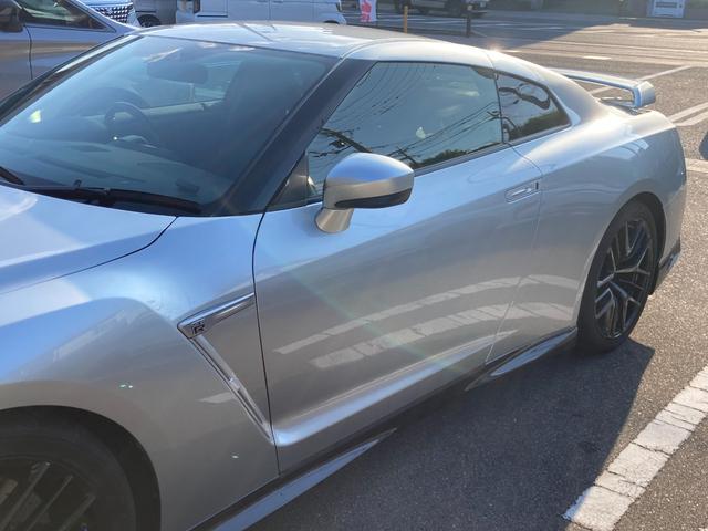 ＧＴ－Ｒ プレミアムエディション　禁煙車　ニスモスポーツリセッティング　ｂｒｅｍｂｏ製Ｆｒ６ポッド・Ｒｒ４ポッドイエローキャリパー　純正ＲＡＹＳ２０ＡＷ　純正ＢＩＬＳＴＥＩＮ製ダンプトロニック　ＢＯＳＥサウンドシステム　純正ＨＤＤナビ（53枚目）
