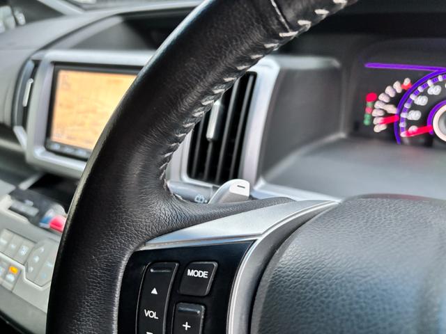 ステップワゴンスパーダ Ｚ　クールスピリット　禁煙車　８人乗　両側パワスラ　純正ＨＤＤナビ　フルセグＴＶ　バックカメラ　ＥＴＣ　パドルシフト　クルコン　ハーフレザー　シートリフター　後席サンシェード　ＨＩＤヘッドライト　スマートキー　純正１７ＡＷ（25枚目）