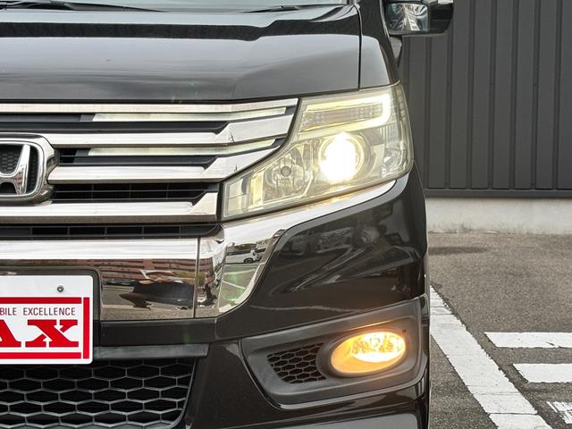 ステップワゴンスパーダ Ｚ　クールスピリット　禁煙車　８人乗　両側パワスラ　純正ＨＤＤナビ　フルセグＴＶ　バックカメラ　ＥＴＣ　パドルシフト　クルコン　ハーフレザー　シートリフター　後席サンシェード　ＨＩＤヘッドライト　スマートキー　純正１７ＡＷ（47枚目）