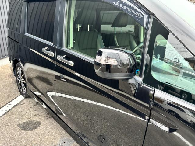 ステップワゴンスパーダ Ｚ　クールスピリット　禁煙車　８人乗　両側パワスラ　純正ＨＤＤナビ　フルセグＴＶ　バックカメラ　ＥＴＣ　パドルシフト　クルコン　ハーフレザー　シートリフター　後席サンシェード　ＨＩＤヘッドライト　スマートキー　純正１７ＡＷ（48枚目）