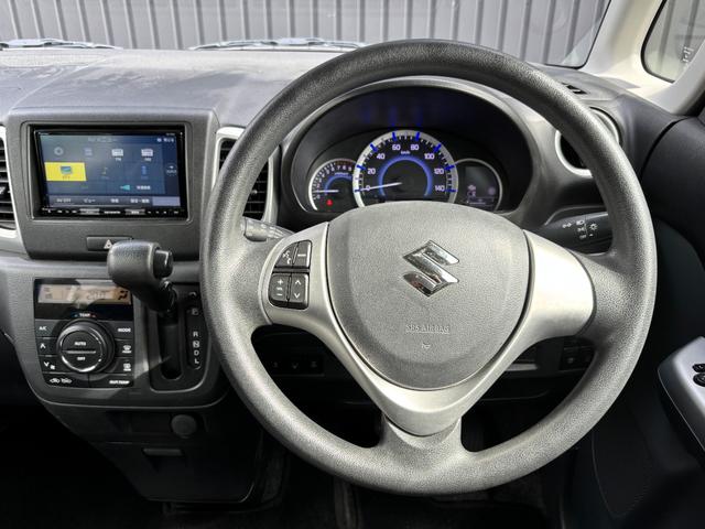 スペーシア Gリミテッド 禁煙車 カロッツェリアメモリナビ ワンセグTV バックカメラ ETC 片側パワスラ スマートキー ステリモ シートリフター シートヒーター LEDイルミ付フロントグリル デュアルカメラブレーキサポート(9枚目)