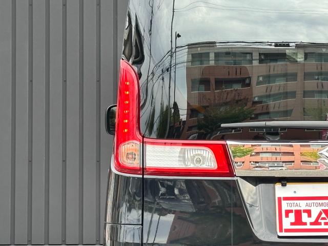 スペーシア Gリミテッド 禁煙車 カロッツェリアメモリナビ ワンセグTV バックカメラ ETC 片側パワスラ スマートキー ステリモ シートリフター シートヒーター LEDイルミ付フロントグリル デュアルカメラブレーキサポート(48枚目)