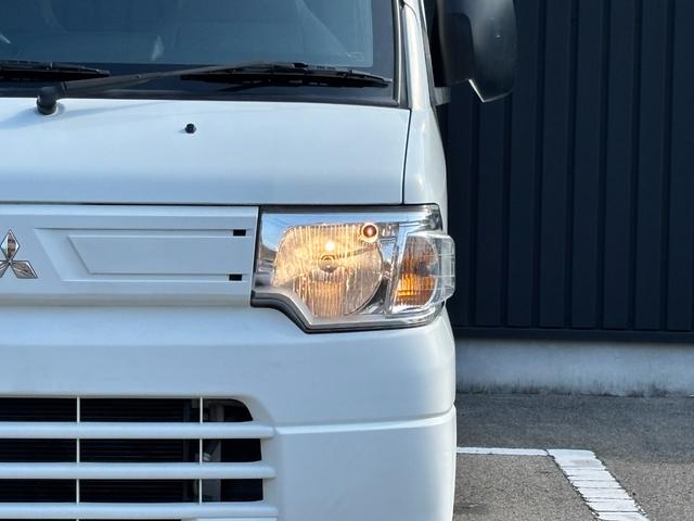 ミニキャブバン ＣＤ　禁煙車　３速ＡＴ　ハイルーフ　社外ＵＳＢオーディオ　ＦＭ／ＡＭ　ＥＴＣ　純正ラバーマット　集中ドアロック　リヤガラスフィルム　ヘッドライトレベライザー　スペアタイヤ（36枚目）
