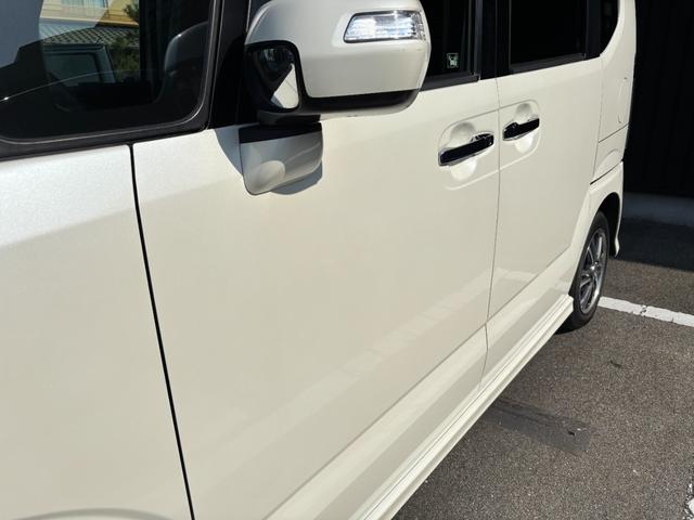 N-BOXカスタム G・Lパッケージ 禁煙 純正モニター付USBオーディオ ワンセグ ETC バックカメラ ステリモ 左側パワスラ HIDヘッドライト フォグランプ オートライト プッシュスタート スマートキー アームレスト 純正14AW(40枚目)