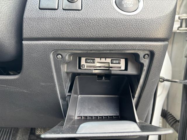 ヴォクシー ZS 煌III 禁煙 両側パワスラ 純正HDDナビ フルセグ BT音楽 ステリモ バックカメラ ETC 純正リモートスターター 前後ドラレコ パドルシフト 革調シートカバー HID フォグ スマートキー 純正16AW(30枚目)