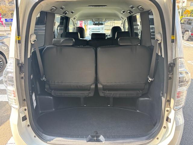 ヴォクシー ZS 煌III 禁煙 両側パワスラ 純正HDDナビ フルセグ BT音楽 ステリモ バックカメラ ETC 純正リモートスターター 前後ドラレコ パドルシフト 革調シートカバー HID フォグ スマートキー 純正16AW(32枚目)