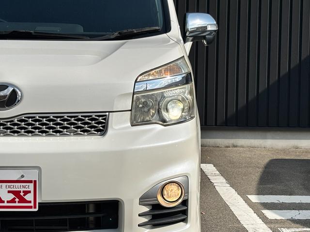 ヴォクシー ZS 煌III 禁煙 両側パワスラ 純正HDDナビ フルセグ BT音楽 ステリモ バックカメラ ETC 純正リモートスターター 前後ドラレコ パドルシフト 革調シートカバー HID フォグ スマートキー 純正16AW(46枚目)