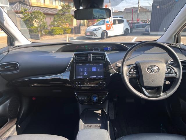 プリウス Ｓツーリングセレクション　禁煙　モデリスタフルエアロ　ＩＣＳ　純正９型ナビ　フルセグ　ＢＴ音楽　ステリモ　Ｒカメラ　ＥＴＣ　フル合皮　シートヒーター　ＴＳＳ　レーダークルコン　ＬＥＤヘッド＆フォグ　シートリフター　社外１８ＡＷ（7枚目）