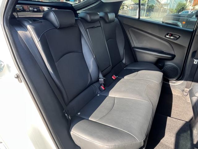 プリウス Ｓツーリングセレクション　禁煙　モデリスタフルエアロ　ＩＣＳ　純正９型ナビ　フルセグ　ＢＴ音楽　ステリモ　Ｒカメラ　ＥＴＣ　フル合皮　シートヒーター　ＴＳＳ　レーダークルコン　ＬＥＤヘッド＆フォグ　シートリフター　社外１８ＡＷ（15枚目）