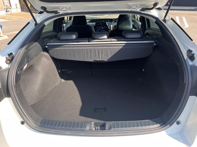 プリウス Ｓツーリングセレクション　禁煙　モデリスタフルエアロ　ＩＣＳ　純正９型ナビ　フルセグ　ＢＴ音楽　ステリモ　Ｒカメラ　ＥＴＣ　フル合皮　シートヒーター　ＴＳＳ　レーダークルコン　ＬＥＤヘッド＆フォグ　シートリフター　社外１８ＡＷ（31枚目）