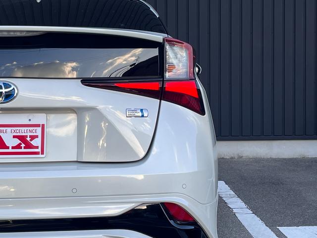 プリウス Ｓツーリングセレクション　禁煙　モデリスタフルエアロ　ＩＣＳ　純正９型ナビ　フルセグ　ＢＴ音楽　ステリモ　Ｒカメラ　ＥＴＣ　フル合皮　シートヒーター　ＴＳＳ　レーダークルコン　ＬＥＤヘッド＆フォグ　シートリフター　社外１８ＡＷ（55枚目）