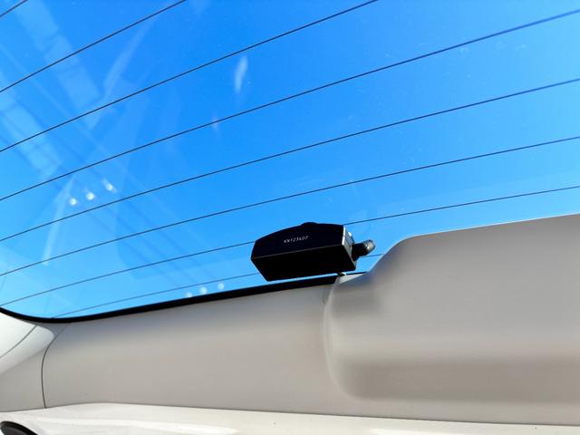 ヴォクシー Ｘ　Ｌエディション　禁煙車　両側パワスラ　スマートキー　プッシュスタート　純正ＳＤナビ　フルセグ　バックカメラ　ＢＴ音楽　ＥＴＣ　ステリモ　３６０度ドラレコ　ＨＩＤヘッドライト　オートライト　シートリフター　アームレスト（5枚目）