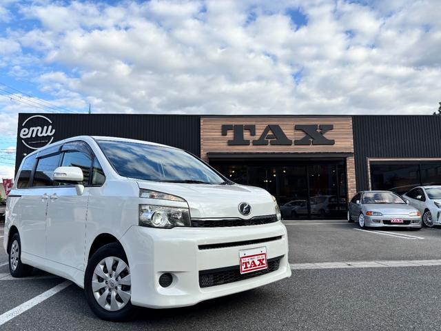 ヴォクシー Ｘ　Ｌエディション　禁煙車　両側パワスラ　スマートキー　プッシュスタート　純正ＳＤナビ　フルセグ　バックカメラ　ＢＴ音楽　ＥＴＣ　ステリモ　３６０度ドラレコ　ＨＩＤヘッドライト　オートライト　シートリフター　アームレスト（42枚目）