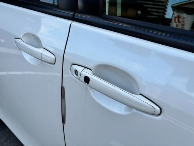 ヴォクシー Ｘ　Ｌエディション　禁煙車　両側パワスラ　スマートキー　プッシュスタート　純正ＳＤナビ　フルセグ　バックカメラ　ＢＴ音楽　ＥＴＣ　ステリモ　３６０度ドラレコ　ＨＩＤヘッドライト　オートライト　シートリフター　アームレスト（48枚目）