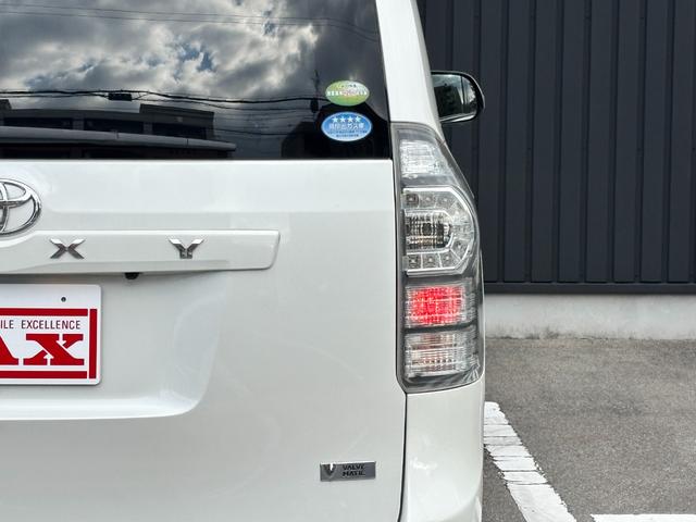 ヴォクシー Ｘ　Ｌエディション　禁煙車　両側パワスラ　スマートキー　プッシュスタート　純正ＳＤナビ　フルセグ　バックカメラ　ＢＴ音楽　ＥＴＣ　ステリモ　３６０度ドラレコ　ＨＩＤヘッドライト　オートライト　シートリフター　アームレスト（53枚目）