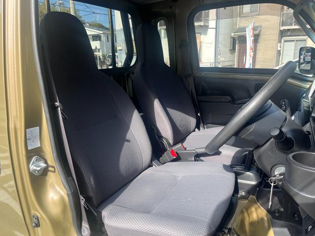 ハイゼットトラック ジャンボ　禁煙車　パートタイム４ＷＤ　ＳＡＭＵＲＡＩＰＩＣＫリフトアップ（２インチ）　１４ＡＷ　オープンカントリーＲ／Ｔホワイトレター　アオリゲート　荷台ロールバー　ＬＥＤヘッド＆フォグ　オートライト　キーレス（7枚目）