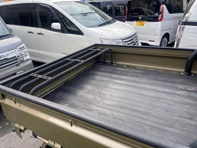 ハイゼットトラック ジャンボ　禁煙車　パートタイム４ＷＤ　ＳＡＭＵＲＡＩＰＩＣＫリフトアップ（２インチ）　１４ＡＷ　オープンカントリーＲ／Ｔホワイトレター　アオリゲート　荷台ロールバー　ＬＥＤヘッド＆フォグ　オートライト　キーレス（19枚目）