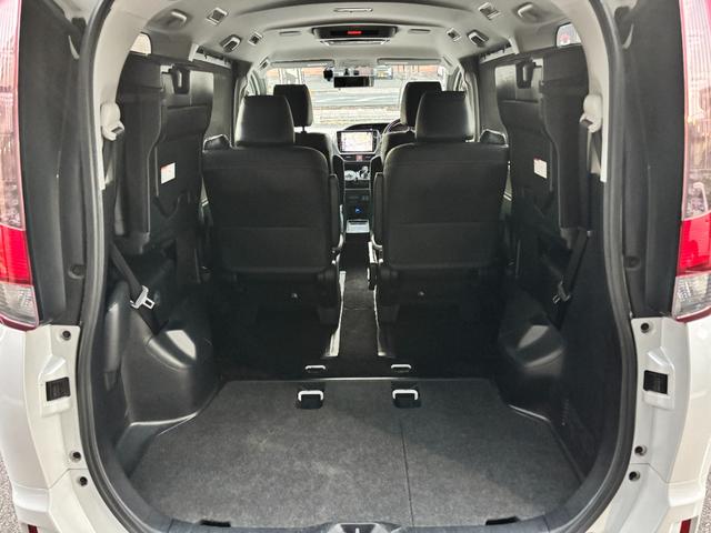 エスクァイア ハイブリッドＧｉ　禁煙車　ＴＲＤフルエアロ　アルパイン１０型ナビ・フリップダウンＭ　両パワ　フル合皮シート　シートヒーター　リヤオートエアコン　３６０度ドラレコ　ワイヤレス充電　フルセグＴＶ　ＢＴ音楽　ＬＥＤ　純正ＡＷ（34枚目）