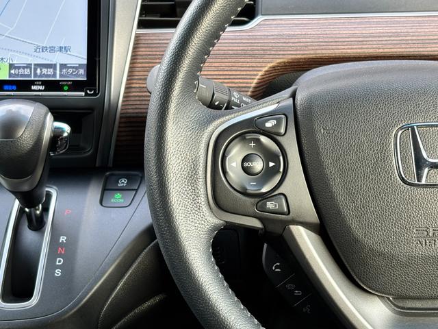 フリード クロスター・ホンダセンシング　１オーナー　禁煙　Ｃパッケージ　ＬＥＤヘッド　両側パワスラ　ルーフレール　純正９型ナビ　フルセグＴＶ　ＢＴ音楽　バックカメラ　レーダークルコン　ハーフレザー　シートヒーター　Ｒガラスフィルム　純正ＡＷ（20枚目）