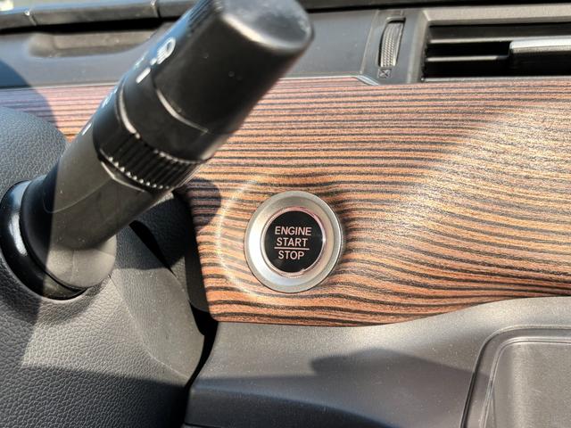 フリード クロスター・ホンダセンシング　１オーナー　禁煙　Ｃパッケージ　ＬＥＤヘッド　両側パワスラ　ルーフレール　純正９型ナビ　フルセグＴＶ　ＢＴ音楽　バックカメラ　レーダークルコン　ハーフレザー　シートヒーター　Ｒガラスフィルム　純正ＡＷ（23枚目）