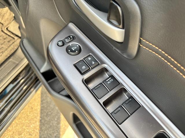 フリード クロスター・ホンダセンシング　１オーナー　禁煙　Ｃパッケージ　ＬＥＤヘッド　両側パワスラ　ルーフレール　純正９型ナビ　フルセグＴＶ　ＢＴ音楽　バックカメラ　レーダークルコン　ハーフレザー　シートヒーター　Ｒガラスフィルム　純正ＡＷ（27枚目）