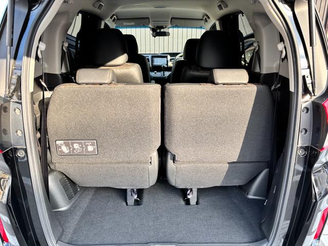 フリード クロスター・ホンダセンシング　１オーナー　禁煙　Ｃパッケージ　ＬＥＤヘッド　両側パワスラ　ルーフレール　純正９型ナビ　フルセグＴＶ　ＢＴ音楽　バックカメラ　レーダークルコン　ハーフレザー　シートヒーター　Ｒガラスフィルム　純正ＡＷ（28枚目）