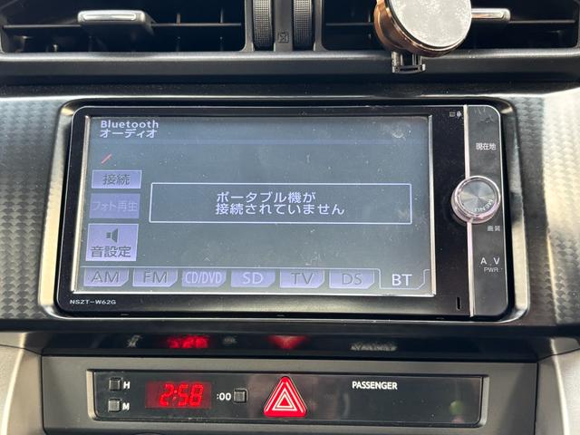 86 GT 禁煙車 6MT TRDドアスタビ 前後ソナー 純正SDナビ フルセグTV BT音楽 HIDヘッド Frフォグ オートライト トランクスポイラー Sキー 革巻H アルミペダル 電格ミラー 純正17AW(6枚目)