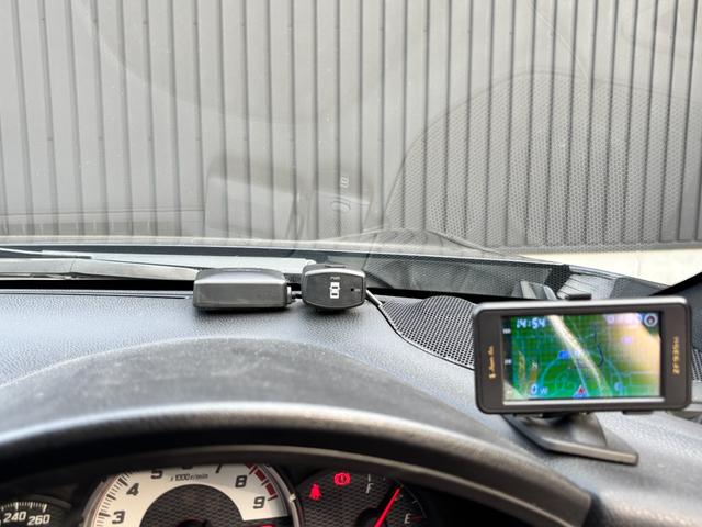 86 GT 禁煙車 6MT TRDドアスタビ 前後ソナー 純正SDナビ フルセグTV BT音楽 HIDヘッド Frフォグ オートライト トランクスポイラー Sキー 革巻H アルミペダル 電格ミラー 純正17AW(18枚目)