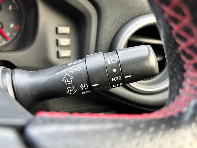 86 GT 禁煙車 6MT TRDドアスタビ 前後ソナー 純正SDナビ フルセグTV BT音楽 HIDヘッド Frフォグ オートライト トランクスポイラー Sキー 革巻H アルミペダル 電格ミラー 純正17AW(20枚目)