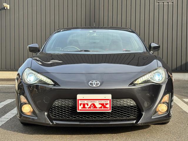 86 GT 禁煙車 6MT TRDドアスタビ 前後ソナー 純正SDナビ フルセグTV BT音楽 HIDヘッド Frフォグ オートライト トランクスポイラー Sキー 革巻H アルミペダル 電格ミラー 純正17AW(45枚目)