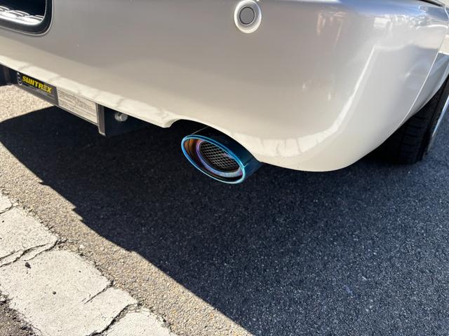 ハイエースバン スーパーGL ダークプライムII 1オーナー 禁煙 両パワ(サイドガラス小窓付換装) LSD 玄武リーフ・ブロック KYBショック UIビークルフェンダー・リヤスタビ・室内レール ESSEXエアロ 強化ドライブシャフト ヒッチメンバー(6枚目)