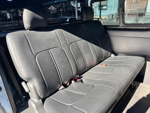 ハイエースバン スーパーGL ダークプライムII 1オーナー 禁煙 両パワ(サイドガラス小窓付換装) LSD 玄武リーフ・ブロック KYBショック UIビークルフェンダー・リヤスタビ・室内レール ESSEXエアロ 強化ドライブシャフト ヒッチメンバー(15枚目)