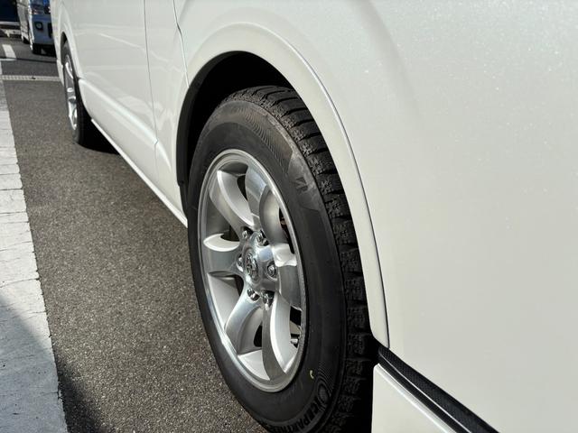 ハイエースバン スーパーGL ダークプライムII 1オーナー 禁煙 両パワ(サイドガラス小窓付換装) LSD 玄武リーフ・ブロック KYBショック UIビークルフェンダー・リヤスタビ・室内レール ESSEXエアロ 強化ドライブシャフト ヒッチメンバー(55枚目)