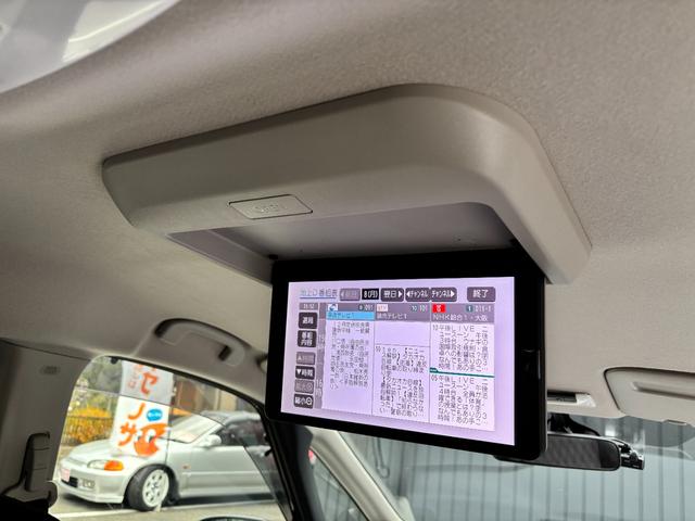 セレナ ｅ－パワー　ハイウェイスターＶ　禁煙車　アラウンドビューＭ　純正９型ナビ　フリップダウンＭ　リヤオートエアコン　両側ハンズフリーパワスラ　フルセグＴＶ　ＢＴ音楽　ドラレコ　ＥＴＣ　ＬＥＤヘッド＆フォグ　ＢＳＭ　クルコン　純正１５ＡＷ（6枚目）