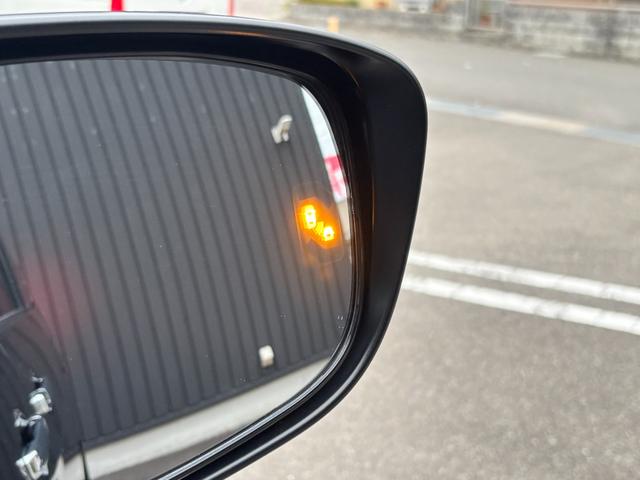 セレナ ｅ－パワー　ハイウェイスターＶ　禁煙車　アラウンドビューＭ　純正９型ナビ　フリップダウンＭ　リヤオートエアコン　両側ハンズフリーパワスラ　フルセグＴＶ　ＢＴ音楽　ドラレコ　ＥＴＣ　ＬＥＤヘッド＆フォグ　ＢＳＭ　クルコン　純正１５ＡＷ（8枚目）