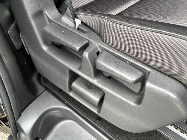 セレナ ｅ－パワー　ハイウェイスターＶ　禁煙車　アラウンドビューＭ　純正９型ナビ　フリップダウンＭ　リヤオートエアコン　両側ハンズフリーパワスラ　フルセグＴＶ　ＢＴ音楽　ドラレコ　ＥＴＣ　ＬＥＤヘッド＆フォグ　ＢＳＭ　クルコン　純正１５ＡＷ（14枚目）