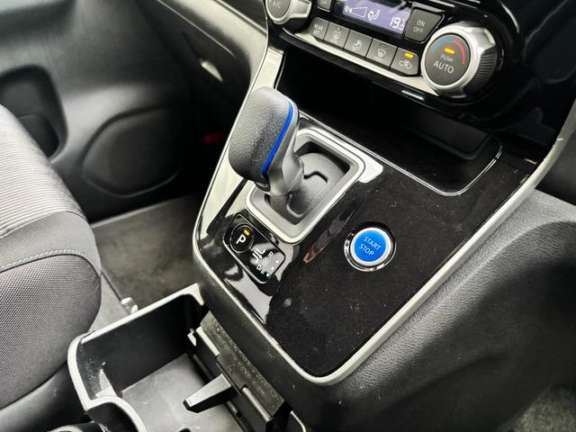 セレナ ｅ－パワー　ハイウェイスターＶ　禁煙車　アラウンドビューＭ　純正９型ナビ　フリップダウンＭ　リヤオートエアコン　両側ハンズフリーパワスラ　フルセグＴＶ　ＢＴ音楽　ドラレコ　ＥＴＣ　ＬＥＤヘッド＆フォグ　ＢＳＭ　クルコン　純正１５ＡＷ（25枚目）