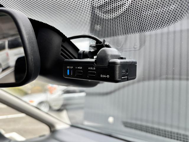 セレナ ｅ－パワー　ハイウェイスターＶ　禁煙車　アラウンドビューＭ　純正９型ナビ　フリップダウンＭ　リヤオートエアコン　両側ハンズフリーパワスラ　フルセグＴＶ　ＢＴ音楽　ドラレコ　ＥＴＣ　ＬＥＤヘッド＆フォグ　ＢＳＭ　クルコン　純正１５ＡＷ（27枚目）