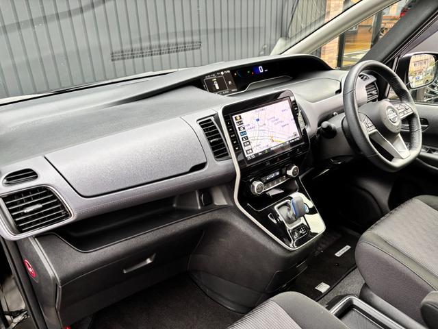 セレナ ｅ－パワー　ハイウェイスターＶ　禁煙車　アラウンドビューＭ　純正９型ナビ　フリップダウンＭ　リヤオートエアコン　両側ハンズフリーパワスラ　フルセグＴＶ　ＢＴ音楽　ドラレコ　ＥＴＣ　ＬＥＤヘッド＆フォグ　ＢＳＭ　クルコン　純正１５ＡＷ（44枚目）