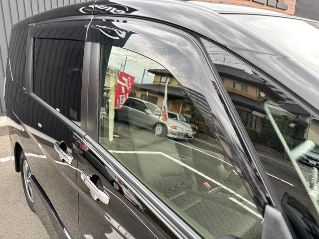 セレナ ｅ－パワー　ハイウェイスターＶ　禁煙車　アラウンドビューＭ　純正９型ナビ　フリップダウンＭ　リヤオートエアコン　両側ハンズフリーパワスラ　フルセグＴＶ　ＢＴ音楽　ドラレコ　ＥＴＣ　ＬＥＤヘッド＆フォグ　ＢＳＭ　クルコン　純正１５ＡＷ（57枚目）