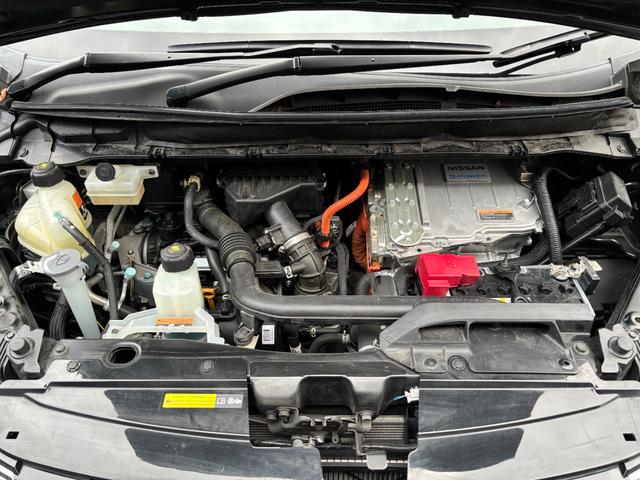 セレナ ｅ－パワー　ハイウェイスターＶ　禁煙車　アラウンドビューＭ　純正９型ナビ　フリップダウンＭ　リヤオートエアコン　両側ハンズフリーパワスラ　フルセグＴＶ　ＢＴ音楽　ドラレコ　ＥＴＣ　ＬＥＤヘッド＆フォグ　ＢＳＭ　クルコン　純正１５ＡＷ（65枚目）